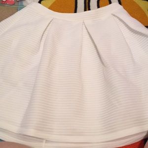Versona circle skirt